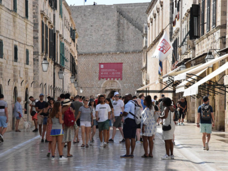 Domaću gospodarsku aktivnost spašavaju EU-ovi fondovi