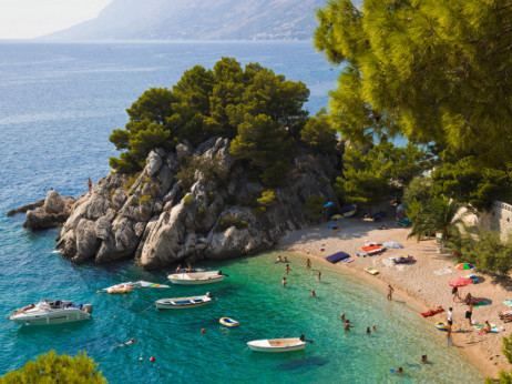 Inflacija pada, turizam i profiti domaćih banaka ruše rekorde