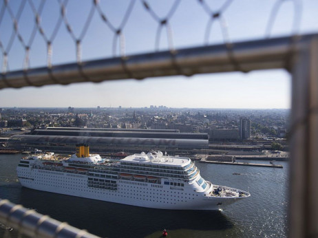 Amsterdam će zabraniti kruzere kako bi zauzdao turiste i zagađenje