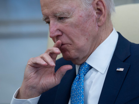 Biden se sprema uvesti carine na kineska električna vozila