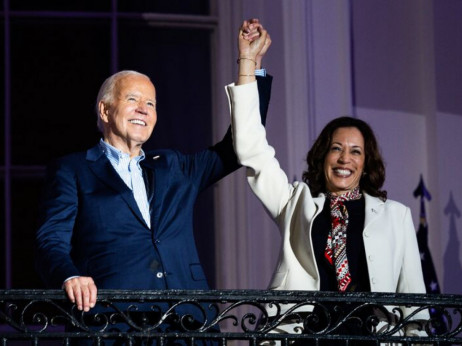 Biden se povukao – Kamala Harris ulazi u utrku. Što čeka demokrate?